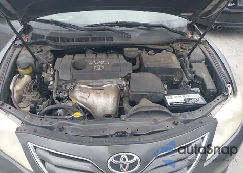 2010 Toyota Camry Le z USA, uszkodzony, nr VIN 4T1BF3EK9AU068354